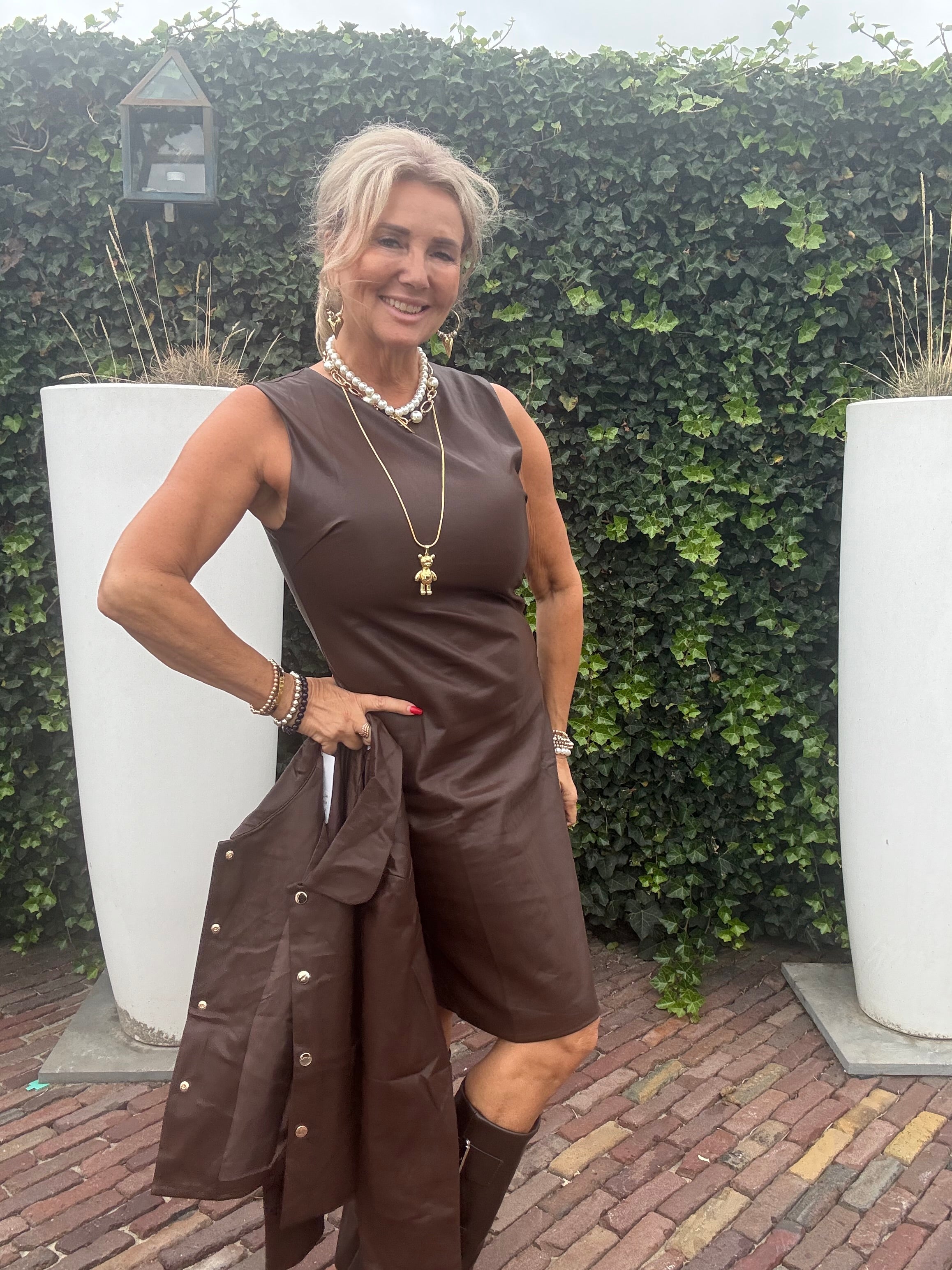 Dress mouwloos Jill Donkerbruin 🤎